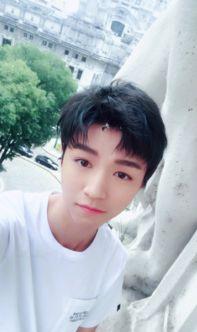 娱乐圈吃瓜王俊凯是谁,王俊凯的娱乐圈影响力